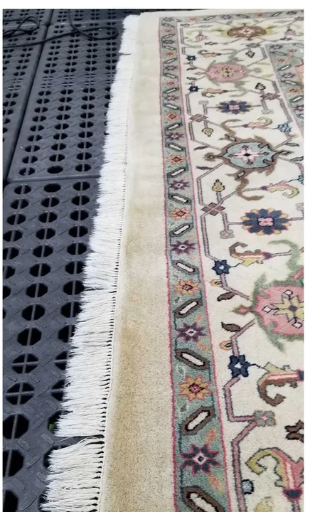 The same Scottsdale rug after fringe and fiber cleaning